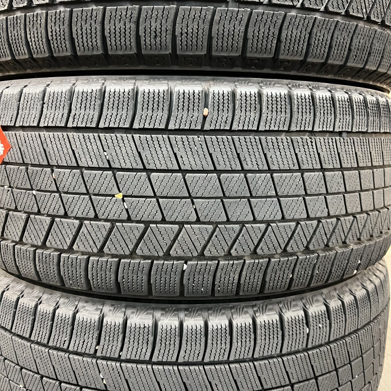 Bridgestone BLIZZAK VRX3 225/50 R18, фото 4