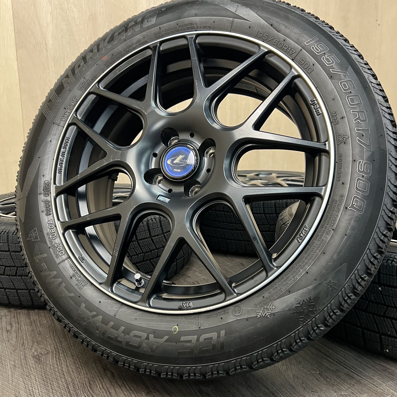 Б/У колесо в сборе 195/60 R17 Nankang LEONIS NAVIA 06, артикул 205S030426