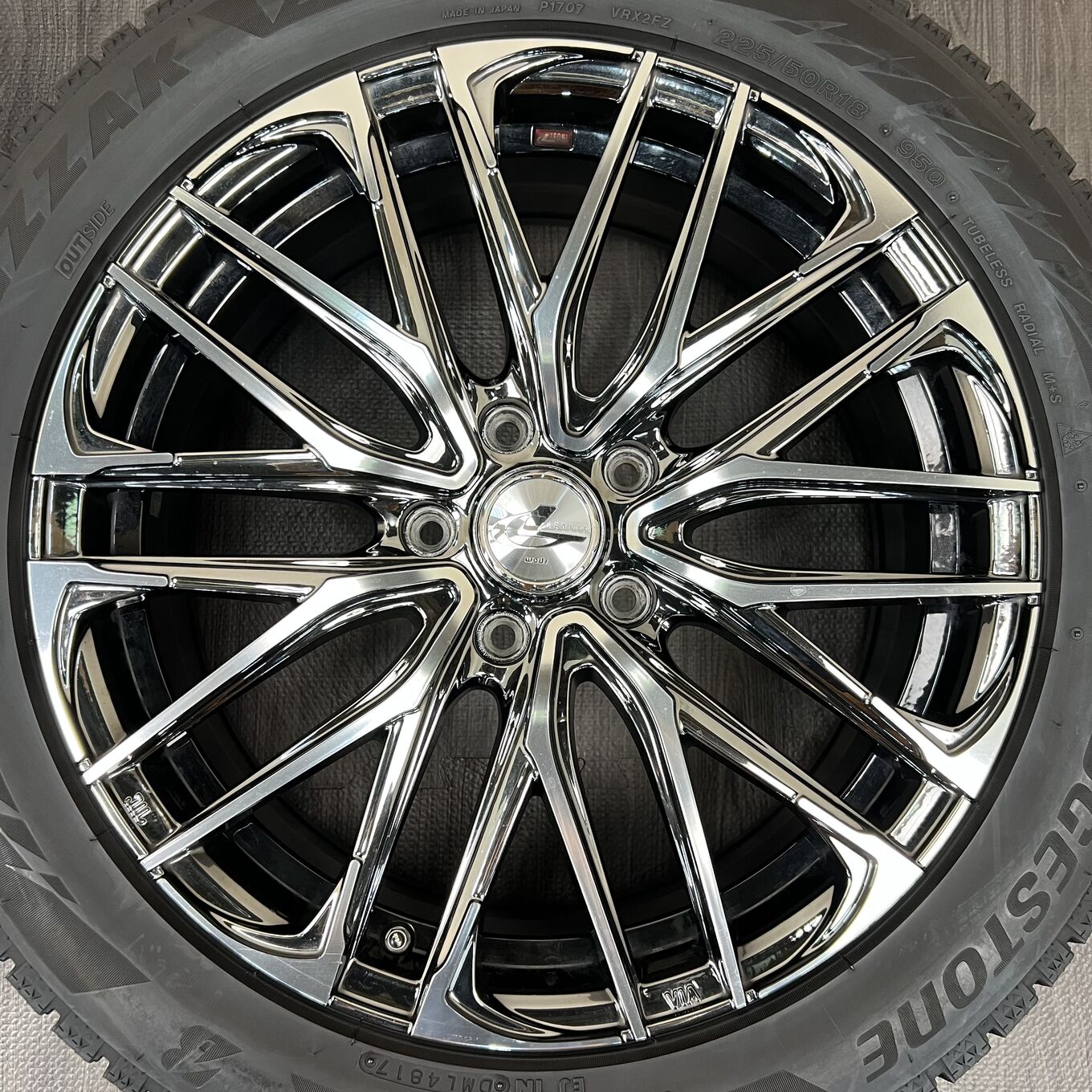 Bridgestone LEONIS SK 225/50 R18, фото 3