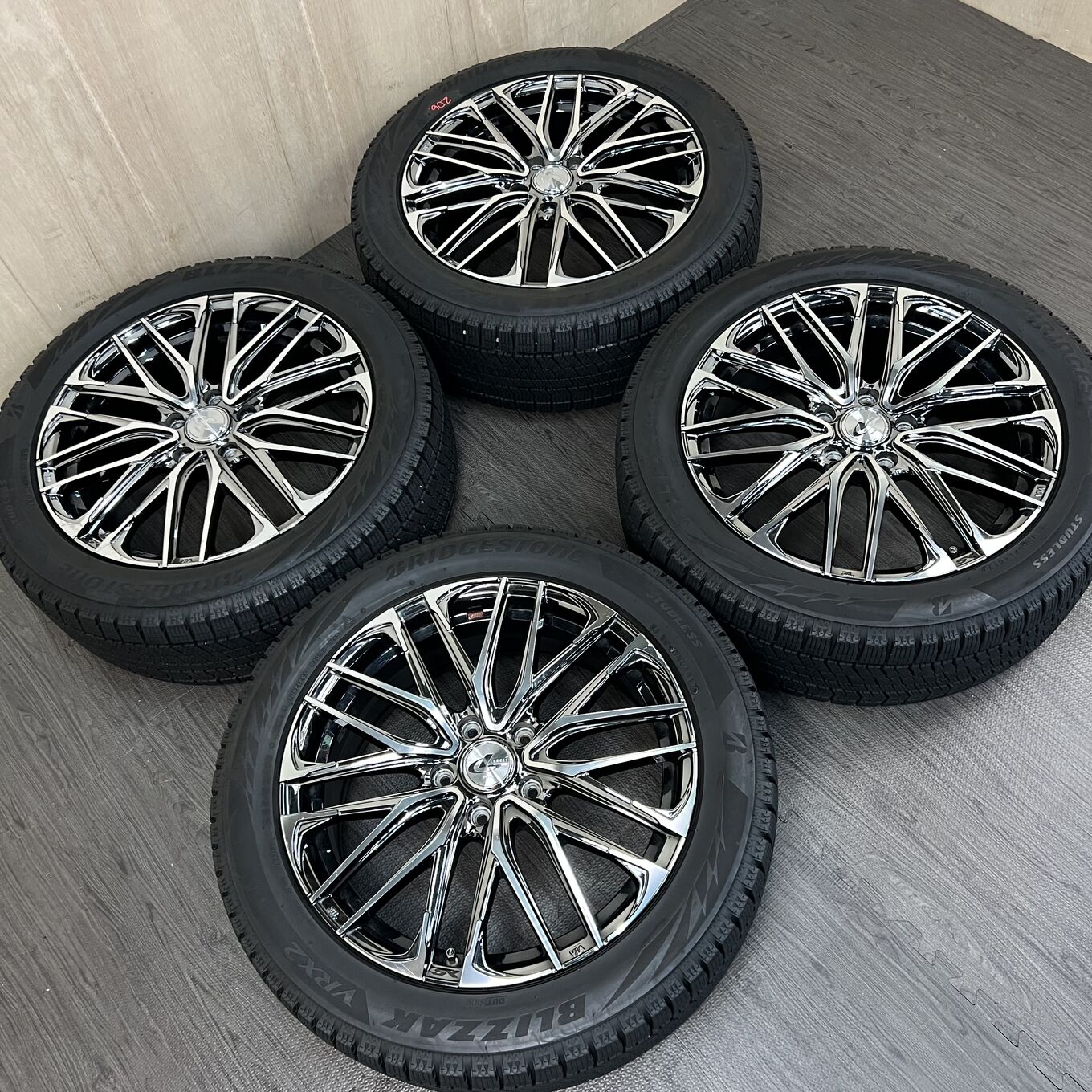 Bridgestone LEONIS SK 225/50 R18, фото 6