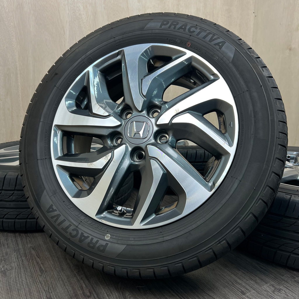 205/60 R16 Yokohama PRACTIVA — 56 000 ¥/комплект