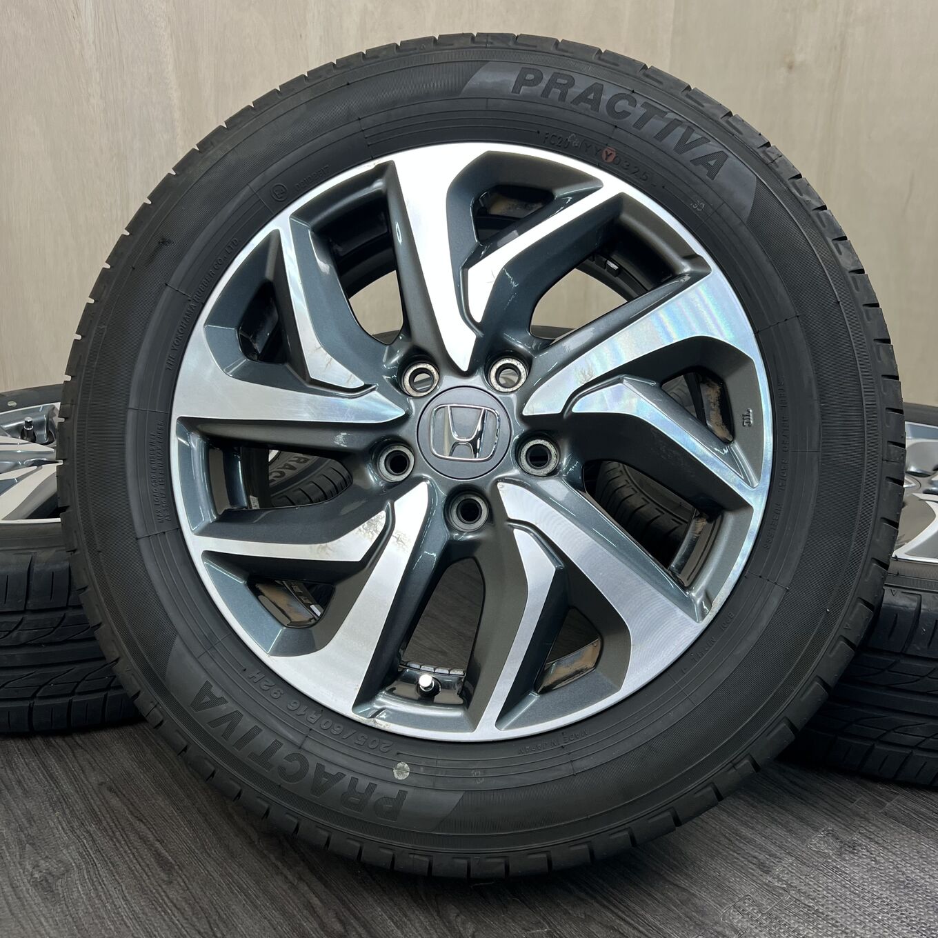 Yokohama STEP WGN SPADA 205/60 R16, фото 6