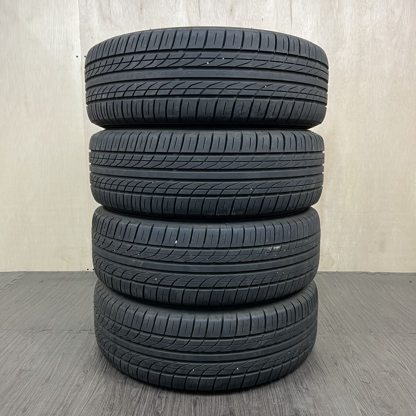 205/60 R16 Yokohama PRACTIVA — 25 400 ¥/комплект