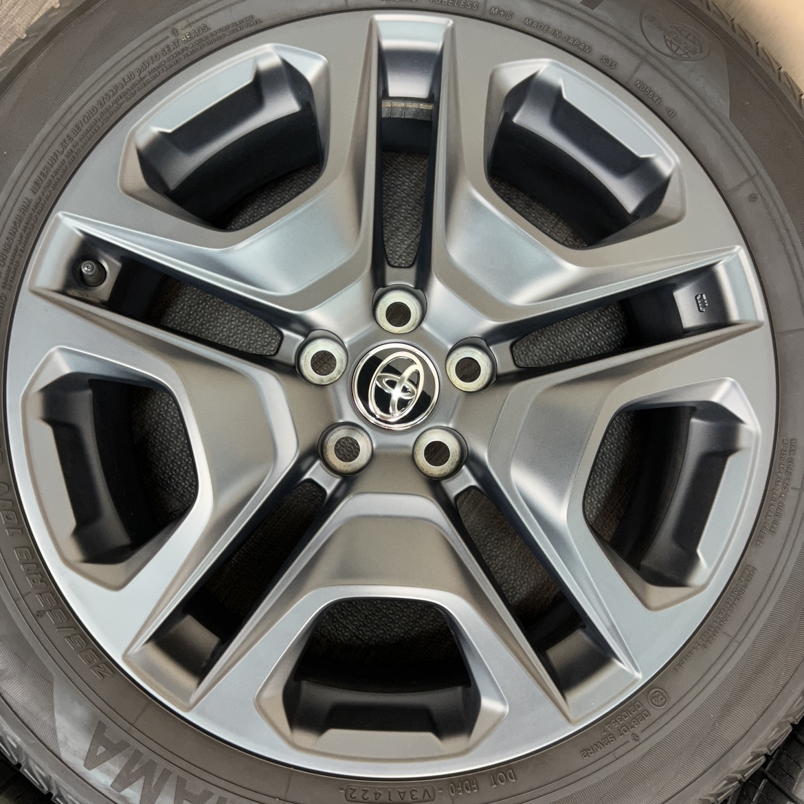 Yokohama RAV4 XA50 235/55 R19, фото 4