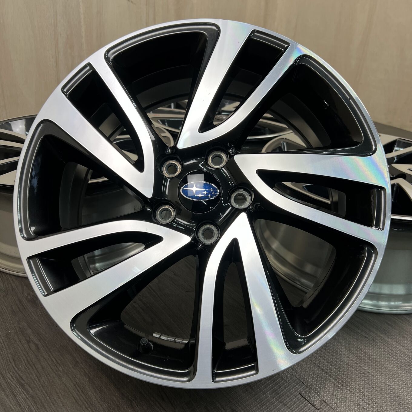 R18 7.5J ET55 5x114.3 LEVORG VM — 42 400 ¥/комплект