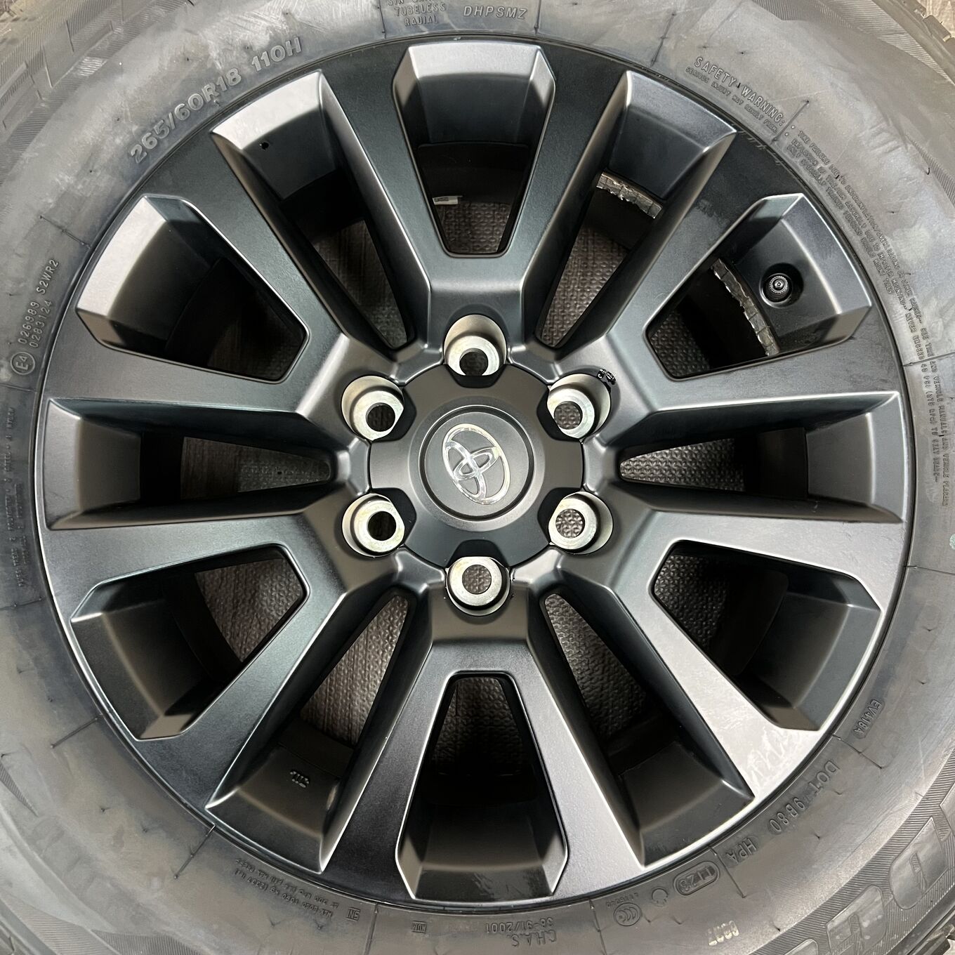 Bridgestone PRADO 150 265/60 R18, фото 3