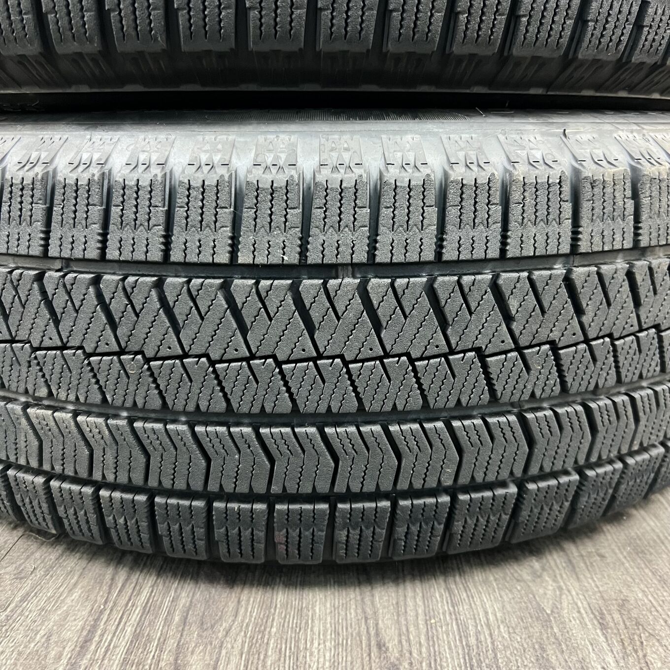 Bridgestone BLIZZAK VRX2 215/60 R16, фото 5