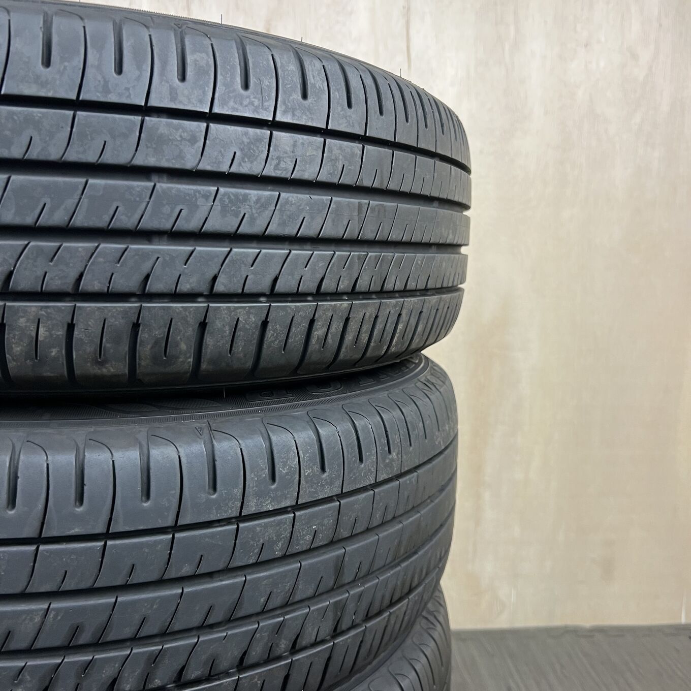 Dunlop ENASAVE EC204 215/60 R16, фото 6