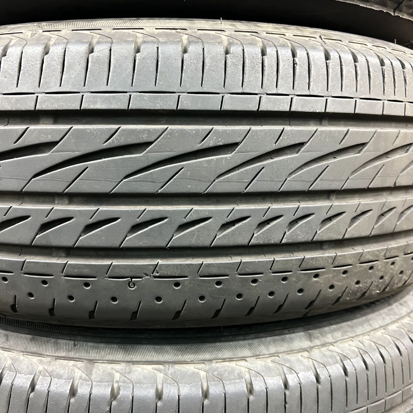 Bridgestone REGNO GRV2 215/65 R16, фото 3