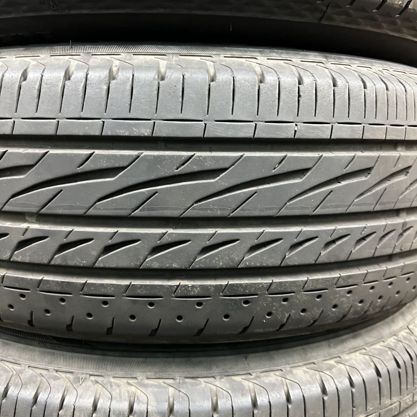 Bridgestone REGNO GRV2 215/65 R16, фото 4