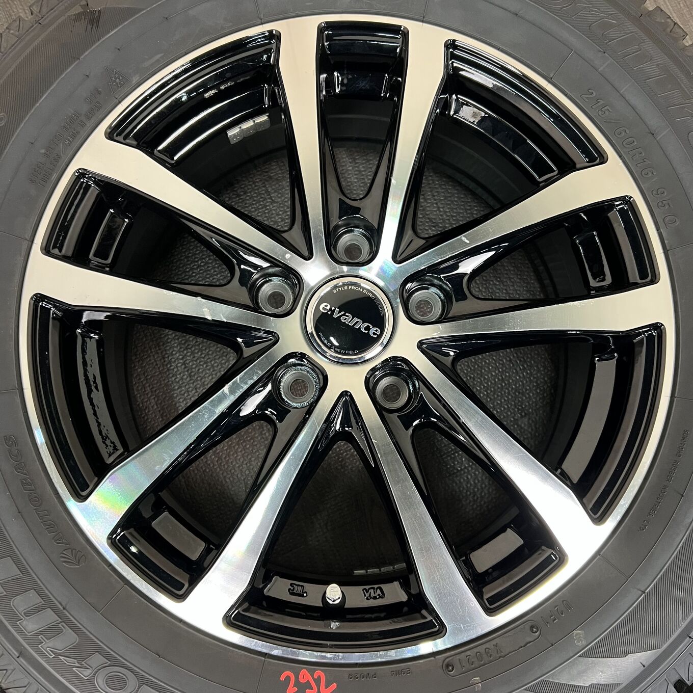 E:VANCE HA1 215/60 R16, фото 4