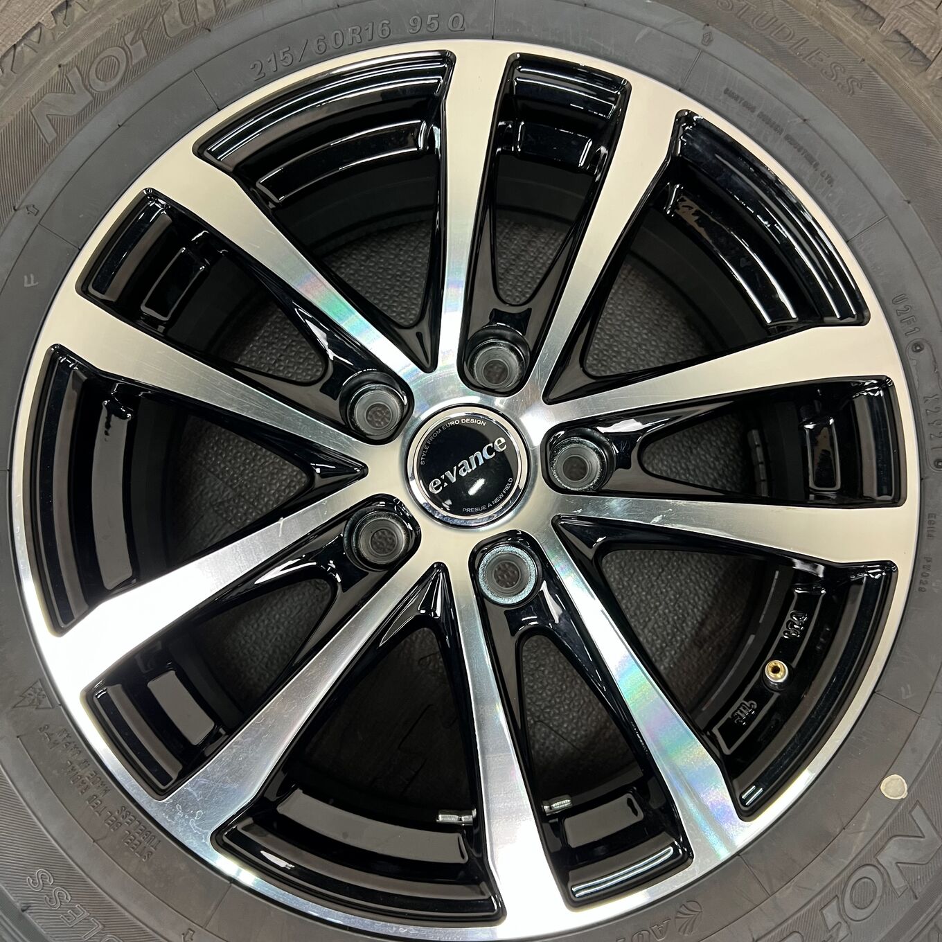 E:VANCE HA1 215/60 R16, фото 5