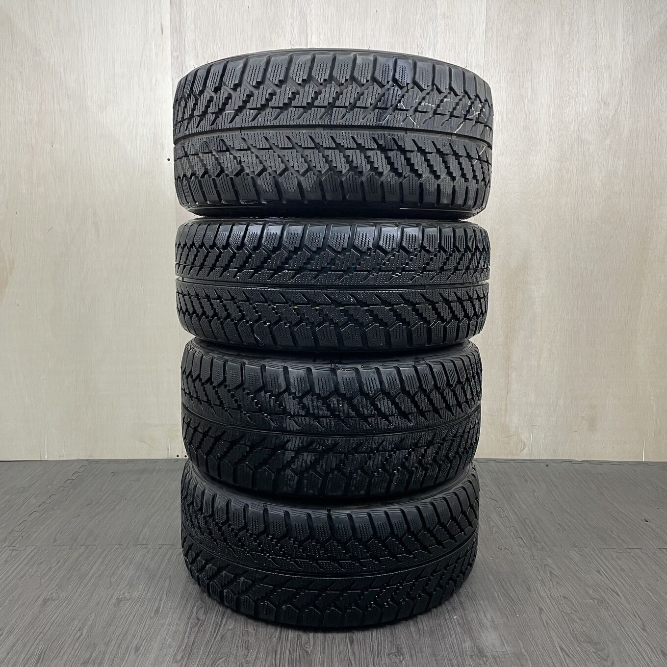 Б/У шина 235/45 R17 Toyo OBSERVE GARIT HT, артикул 2T40426