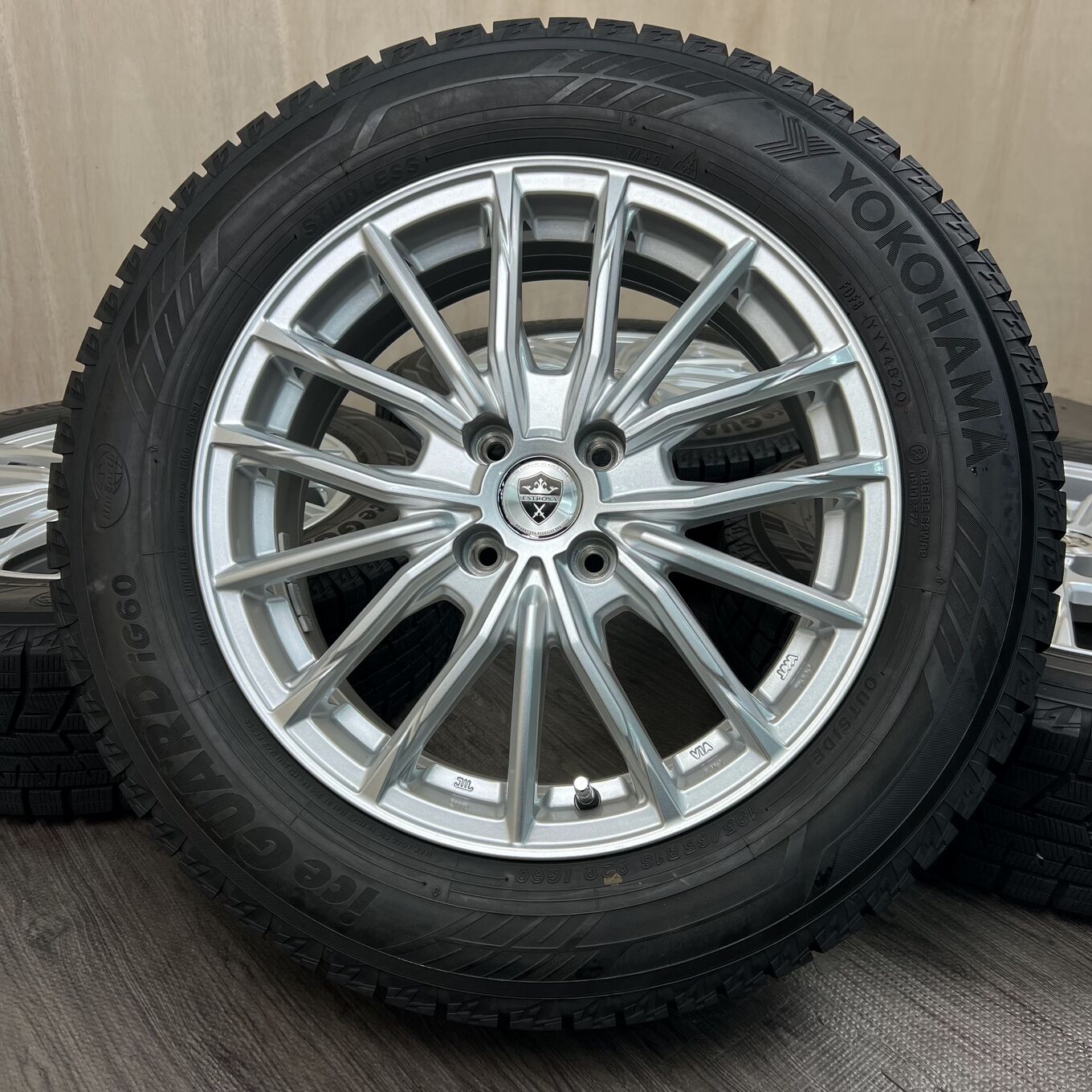 R16 6J ET40 4x100 — 33 600 ¥/комплект