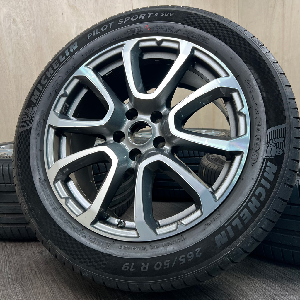 295/45 R19 Michelin PILOT SPORT4 SUV — 111 392 ¥/комплект