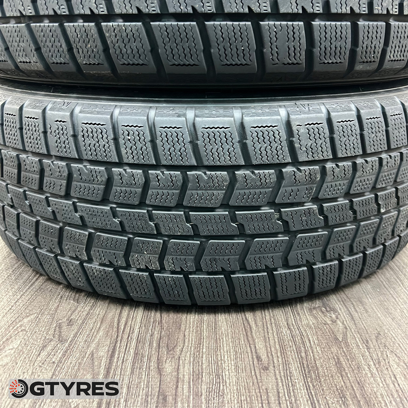 Goodyear ICE NAVI 7 215/50 R17, фото 2