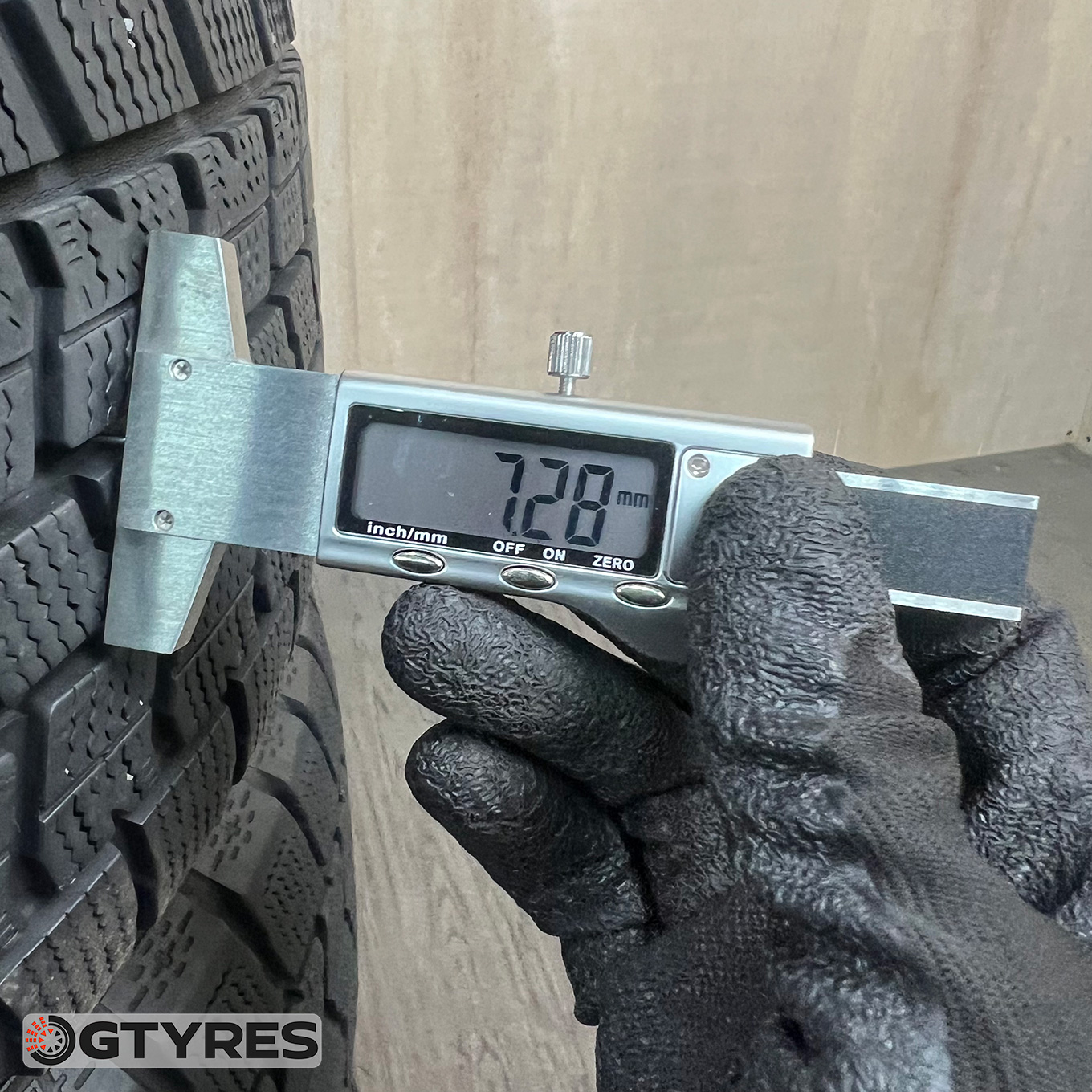 Goodyear ICE NAVI 7 215/50 R17, фото 6