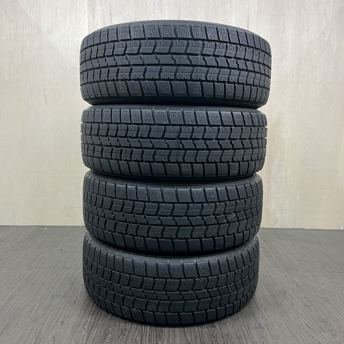 215/50 R17 Goodyear ICE NAVI 7 — 10 100 ¥/комплект