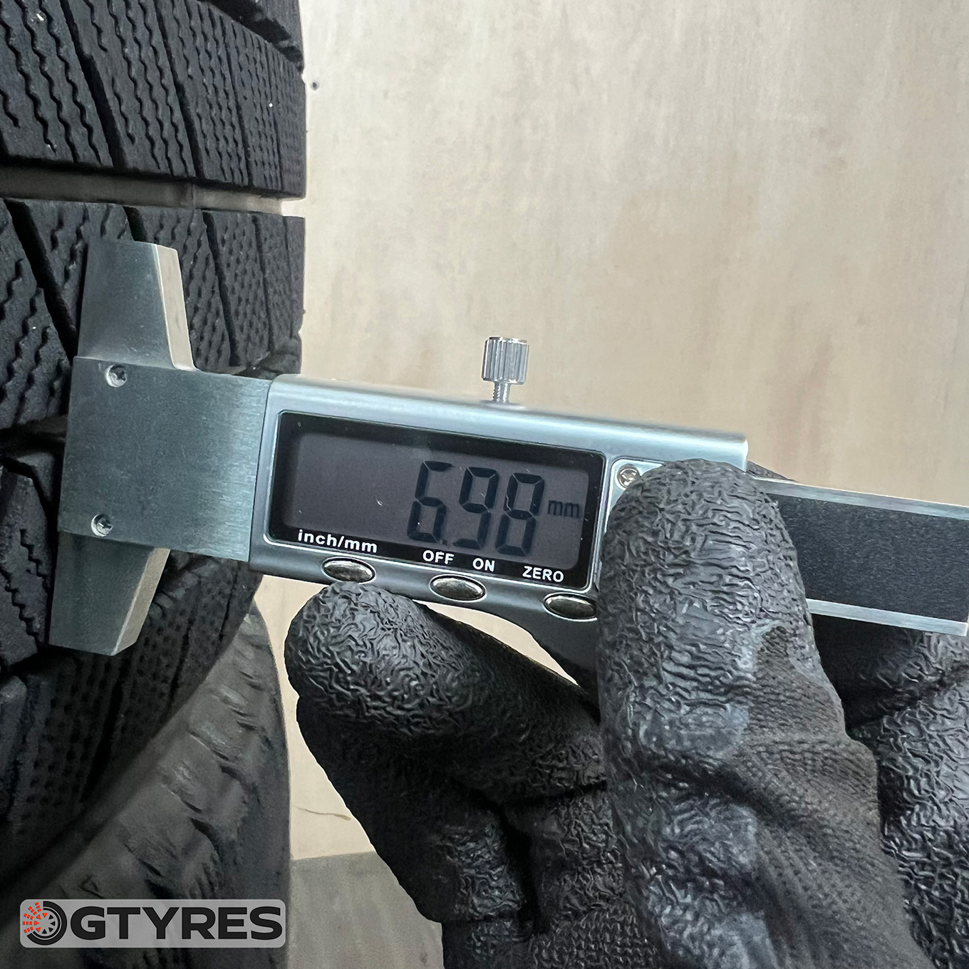 Bridgestone BLIZZAK VRX3 215/60 R16, фото 6