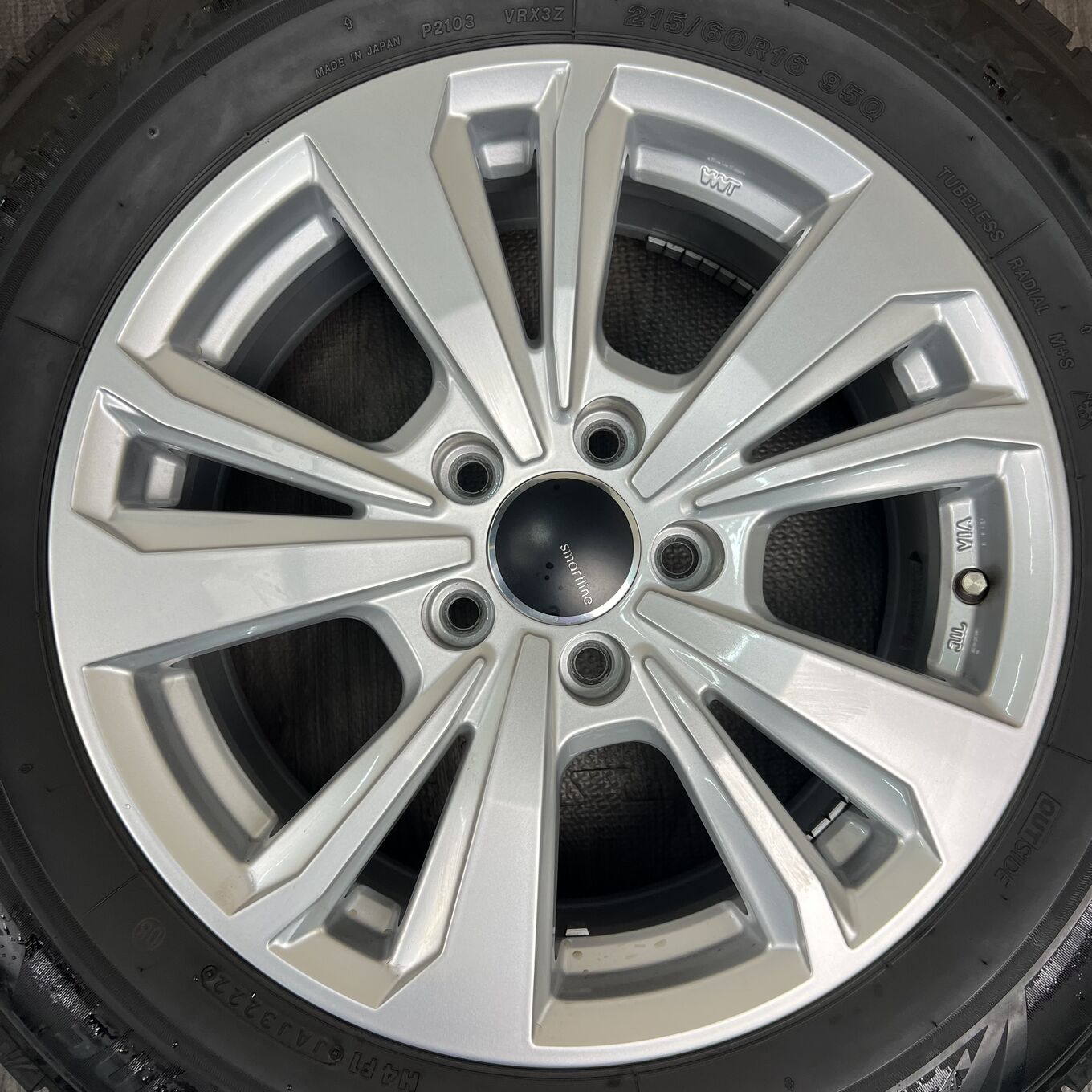 Bridgestone BLIZZAK VRX3 215/60 R16, фото 3