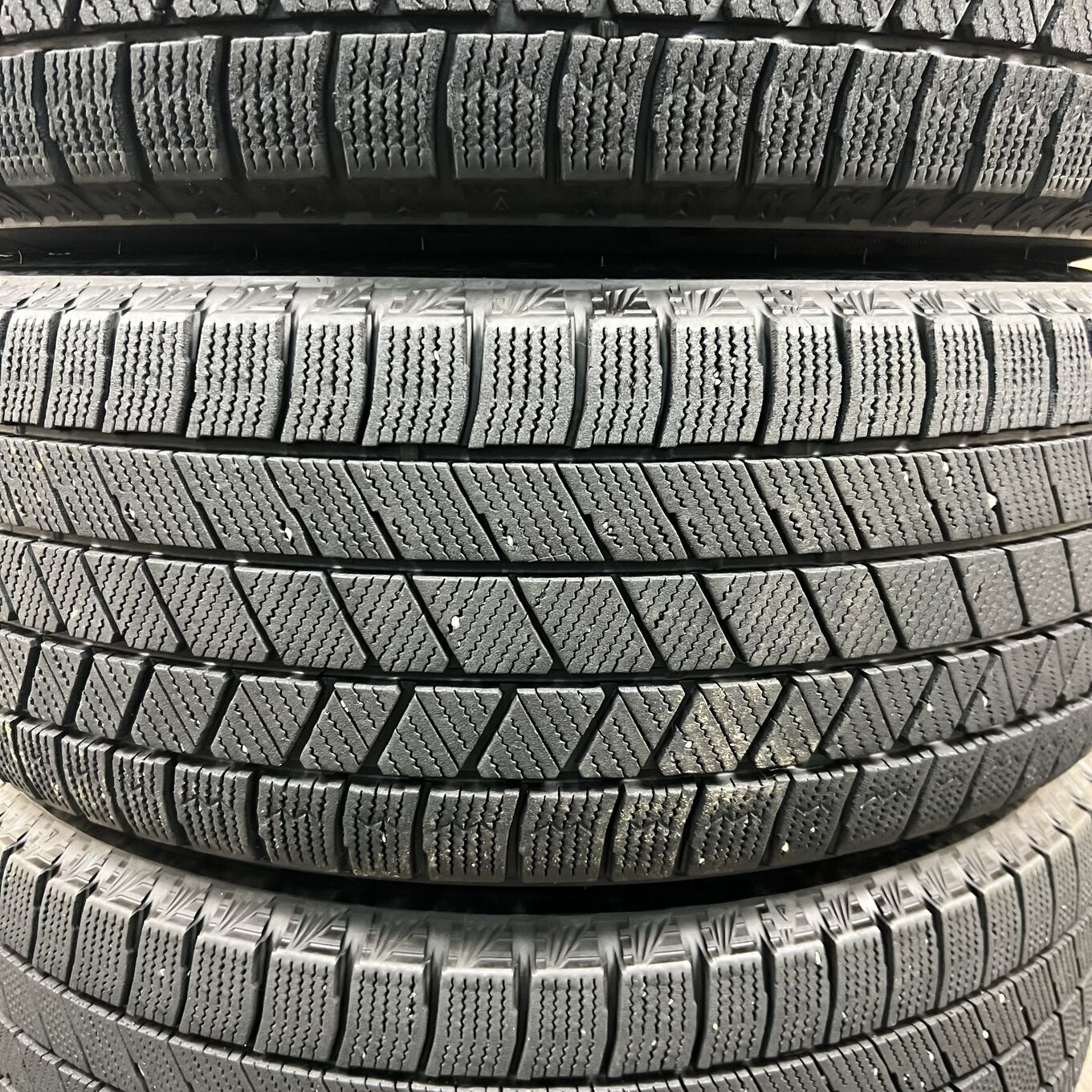 Bridgestone BLIZZAK VRX3 215/60 R16, фото 4