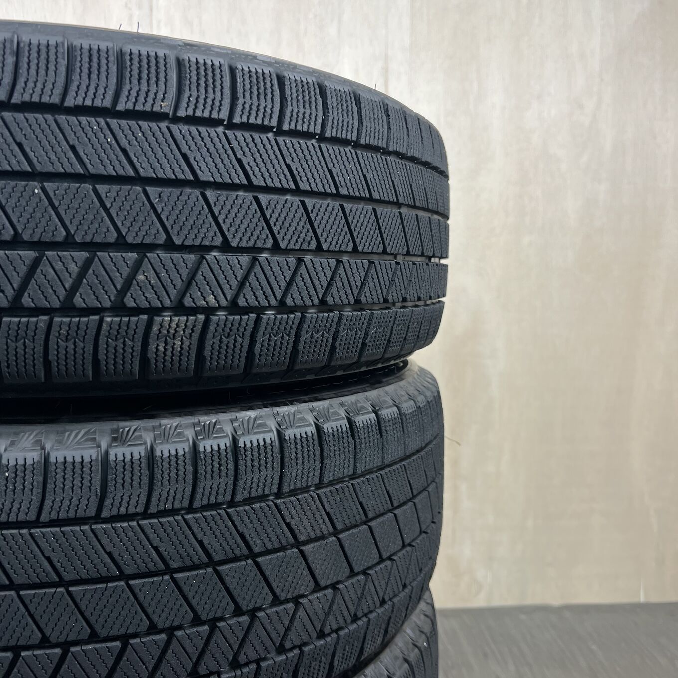 Bridgestone BLIZZAK VRX3 215/60 R16, фото 6