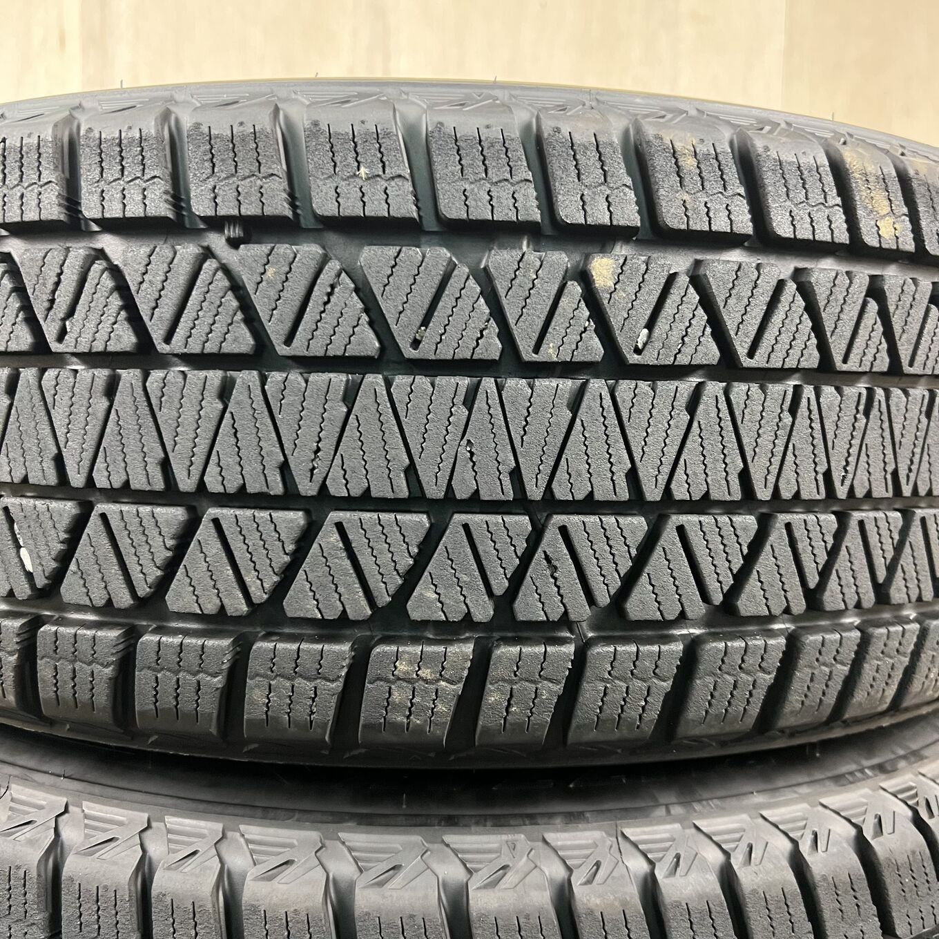 Bridgestone BLIZZAK DM-V3 225/60 R17, фото 2
