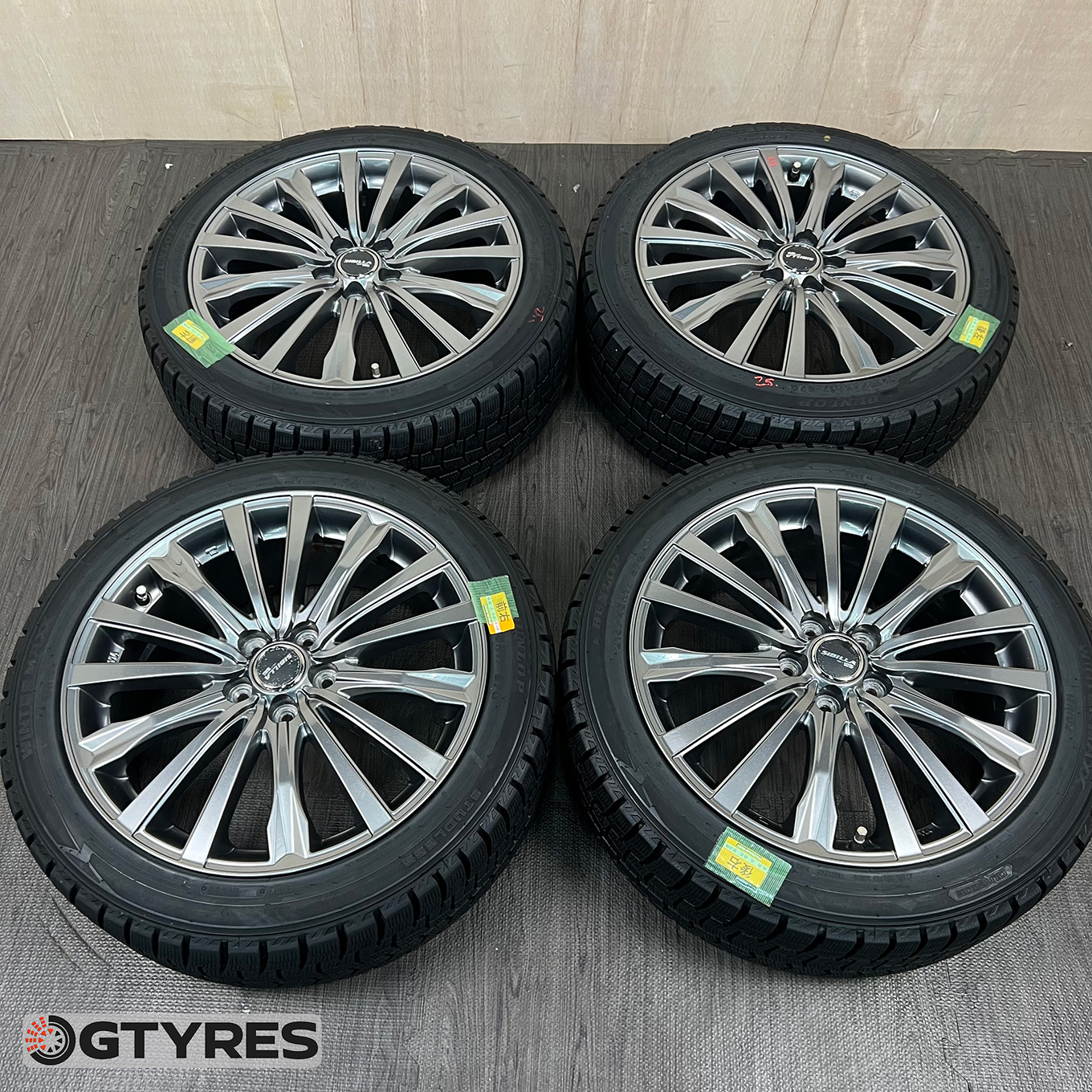 215/45 R17 Dunlop WINTERMAXX WM02 — 32 400 ¥/комплект