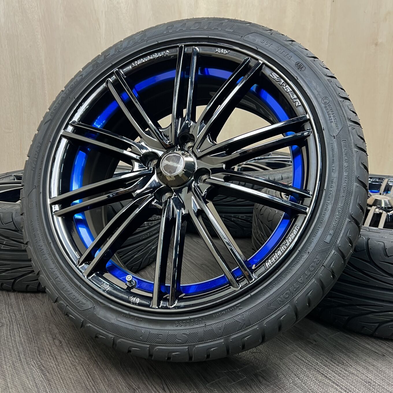 R17 7J ET43 4x100 SA54R — 50 900 ¥/комплект