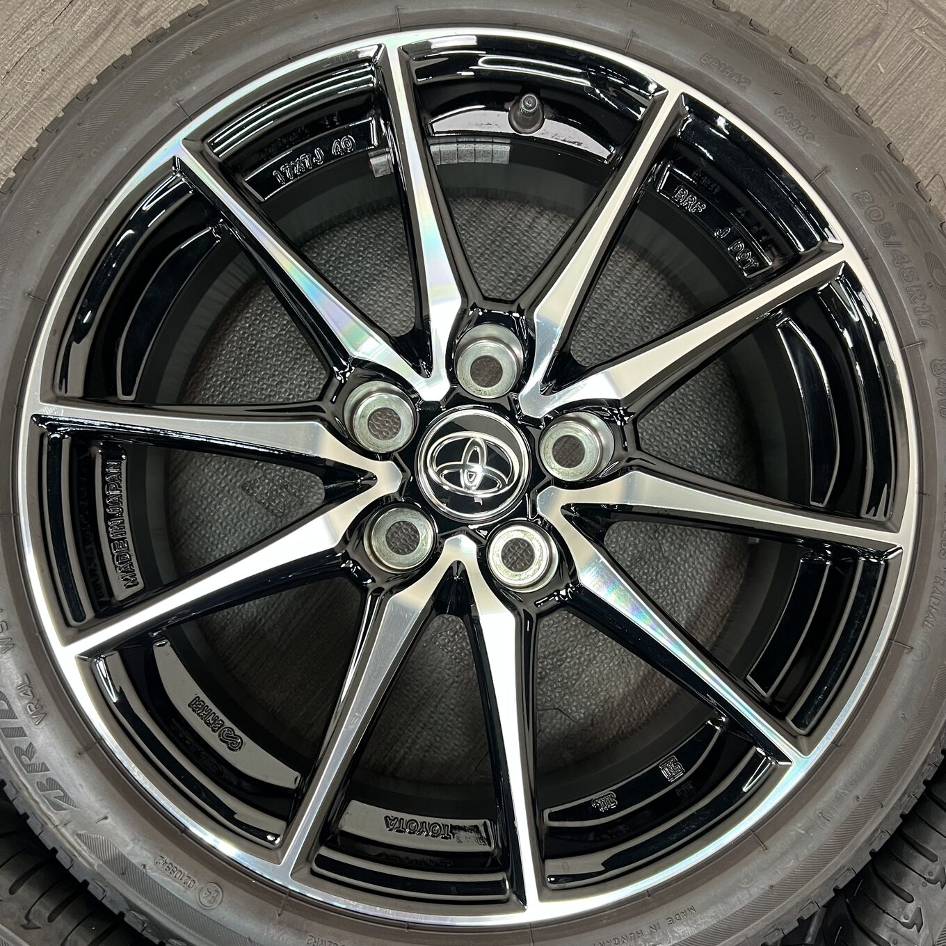 Bridgestone YARIS GR 205/45 R17, фото 4