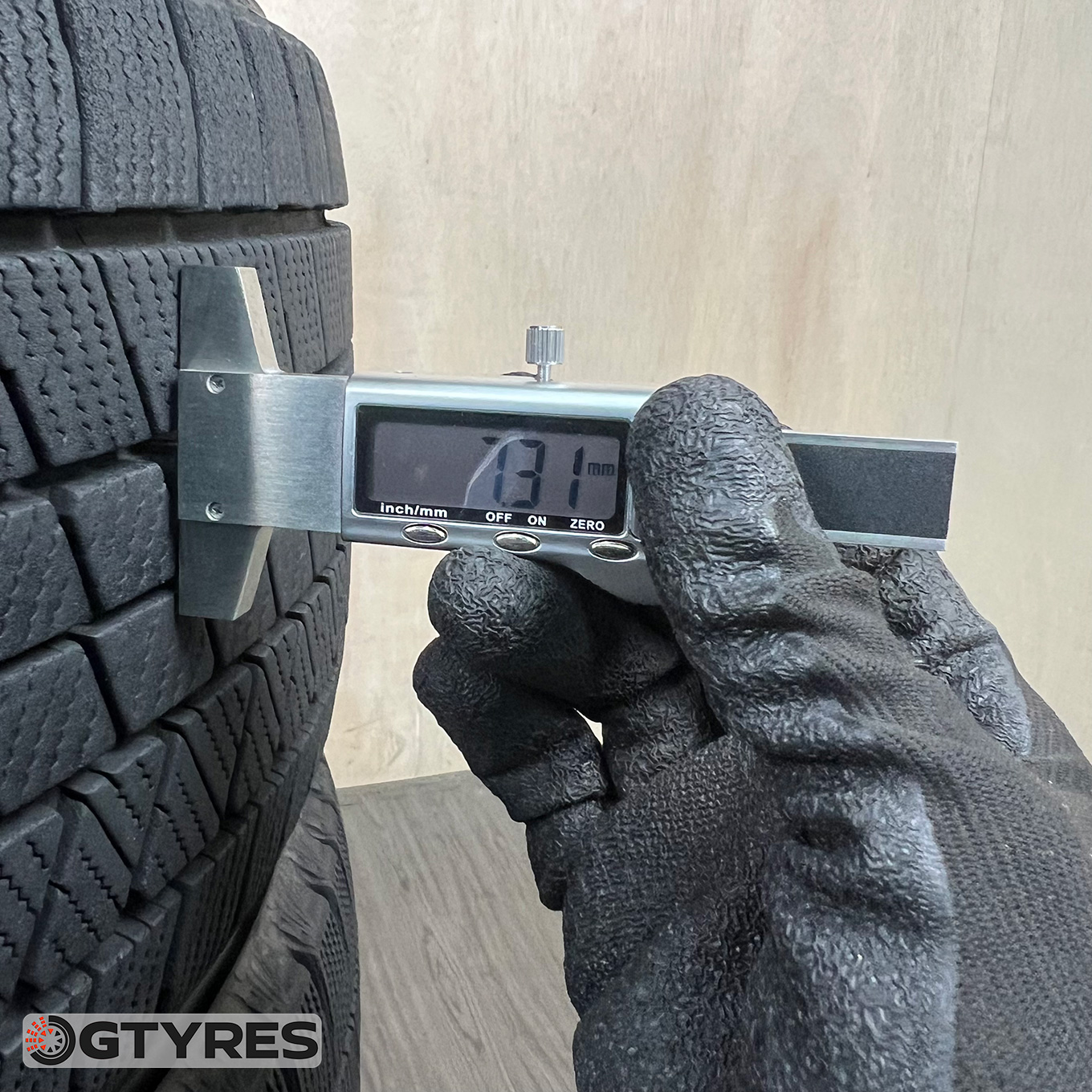 Bridgestone BLIZZAK VRX3 225/50 R18, фото 6