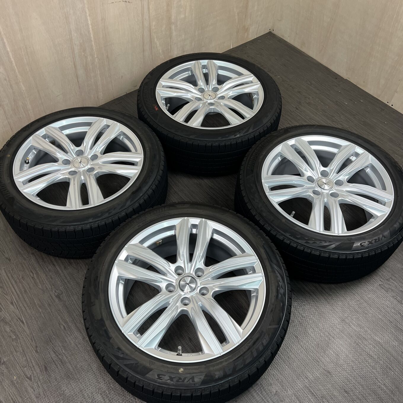 Bridgestone SCREW 225/50 R18, фото 6