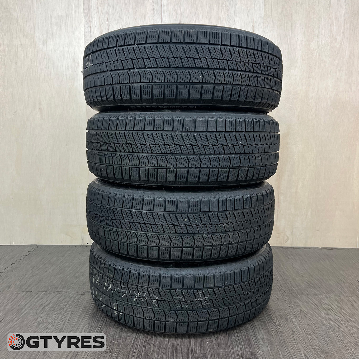 Bridgestone BLIZZAK VRX2 215/60 R17, фото 3