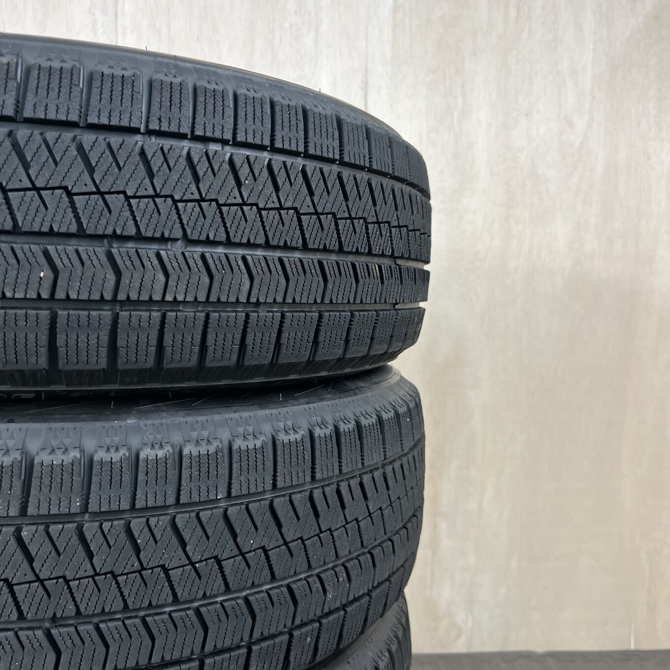 Bridgestone BLIZZAK VRX2 215/60 R17, фото 6