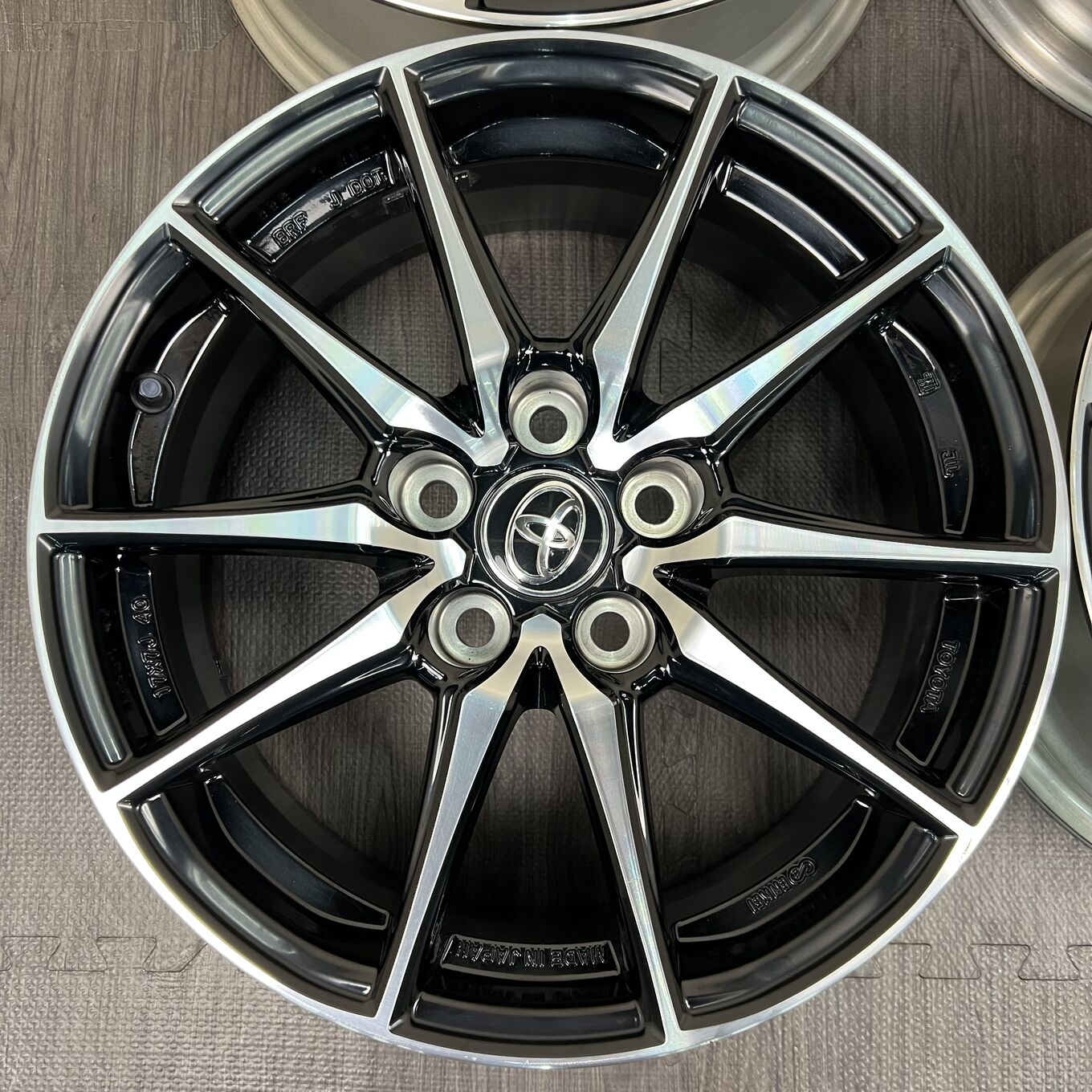 Toyo YARIS GR R17 7J ET40 5x114.3, фото 2