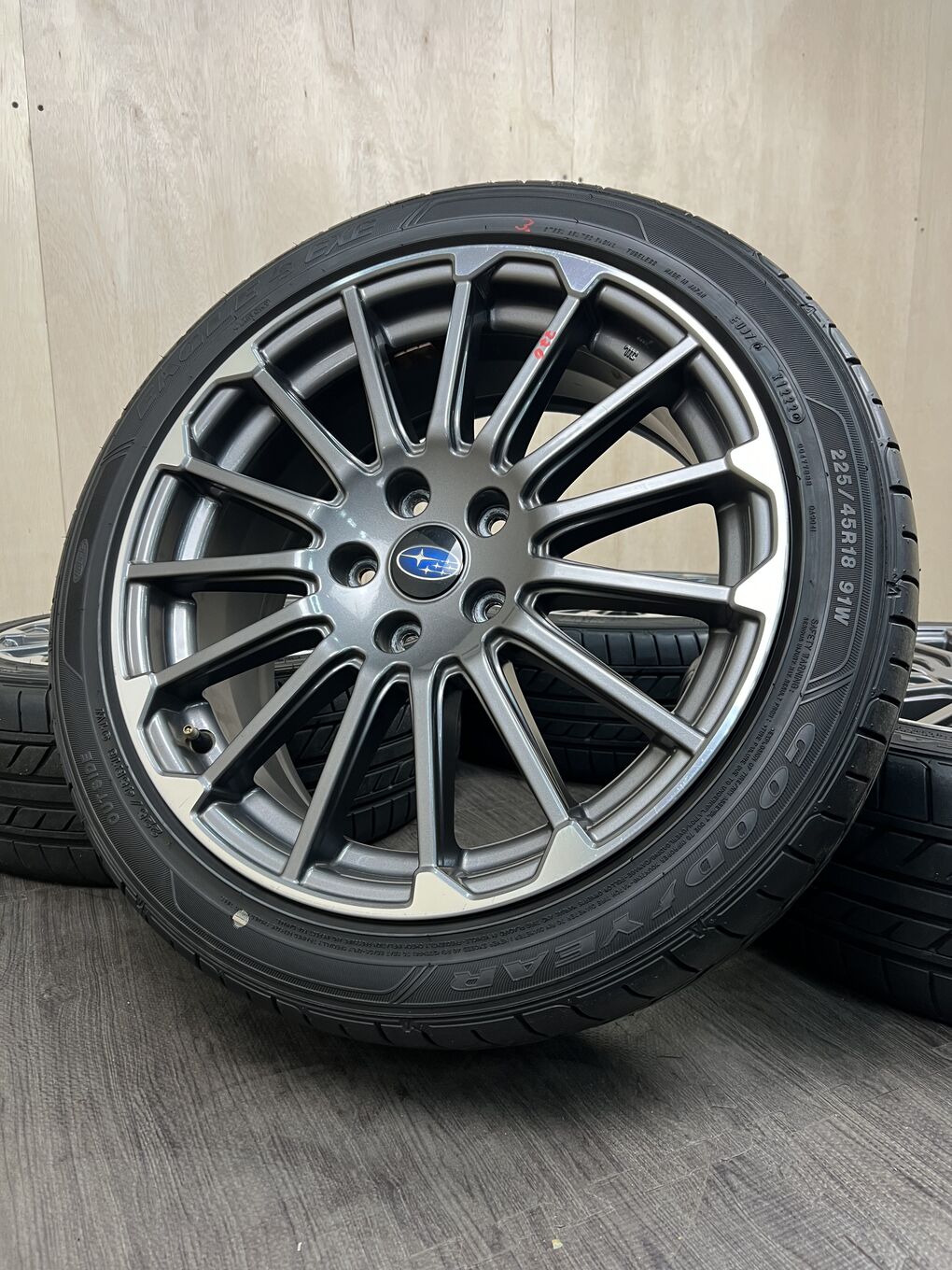 Б/У диск R18 7.5J ET55 5x114.3, артикул 3D40426