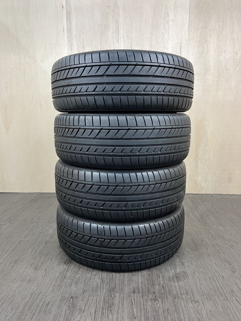 225/45 R18 Goodyear LS EXE — 25 500 ¥/комплект