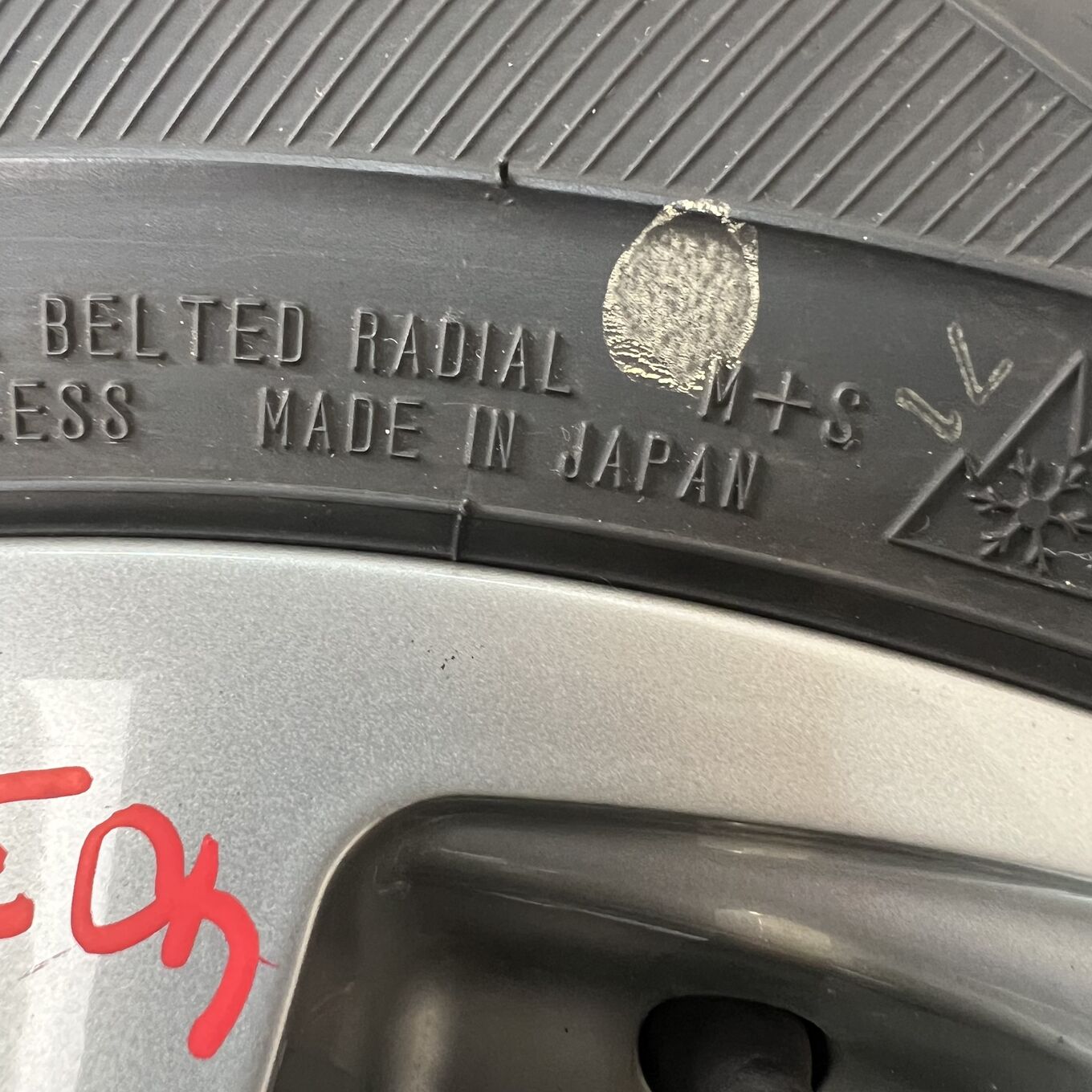 Goodyear ICE NAVI 6 205/60 R16, фото 4