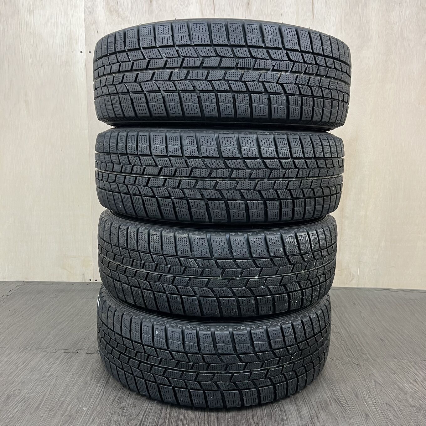 205/60 R16 Goodyear ICE NAVI 6 — 11 800 ¥/комплект
