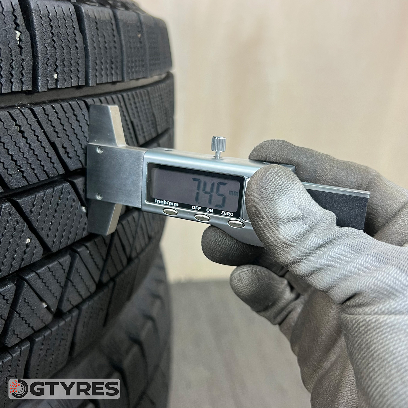 Bridgestone BLIZZAK VRX3 205/65 R16, фото 6