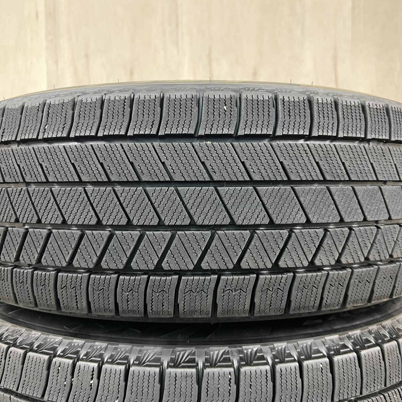 Bridgestone BLIZZAK VRX3 205/65 R16, фото 2