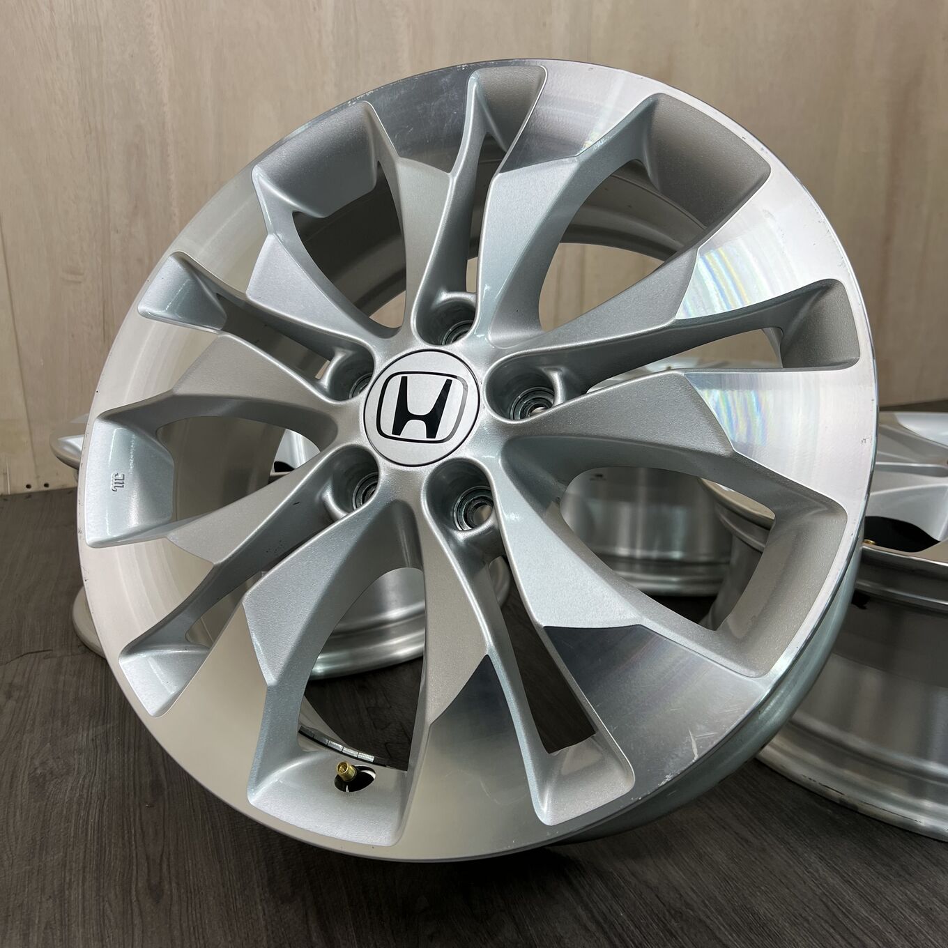 Б/У диск R17 6.5J ET50 5x114.3 CR-V, артикул 409D40925