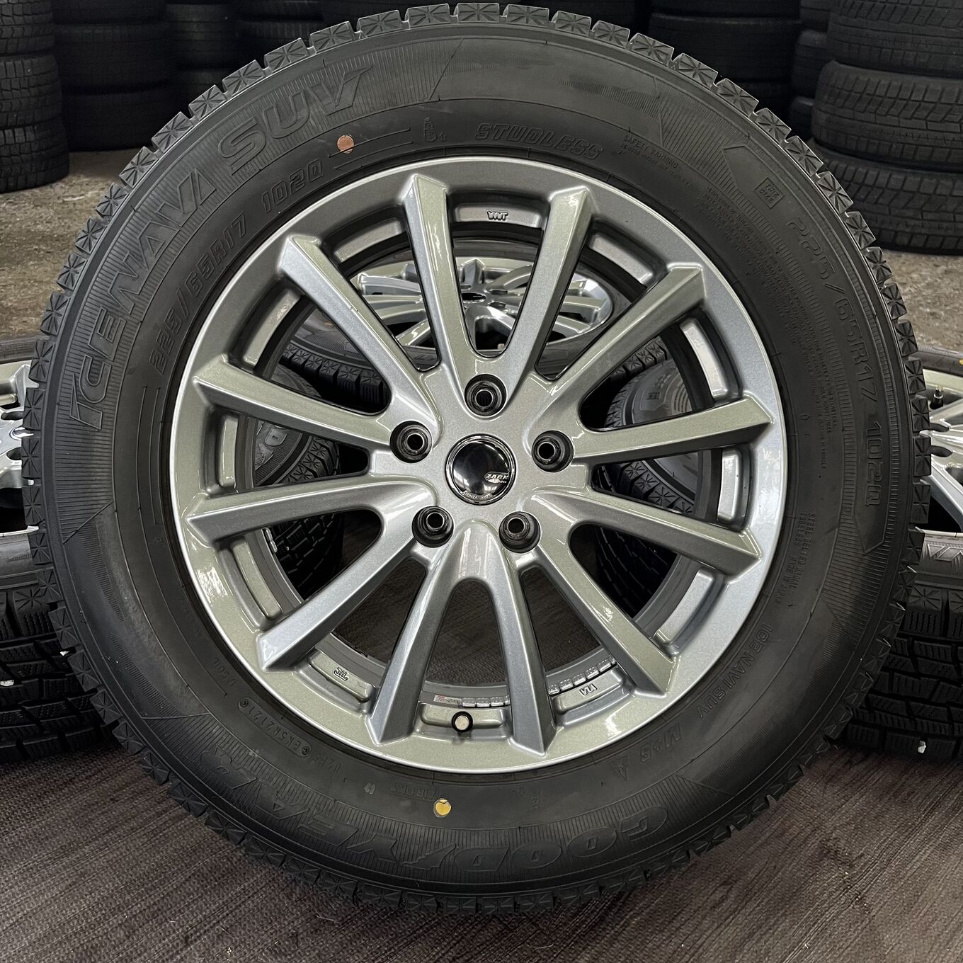 R17 7J ET38 5x114.3 JP-612 — 25 400 ¥/комплект