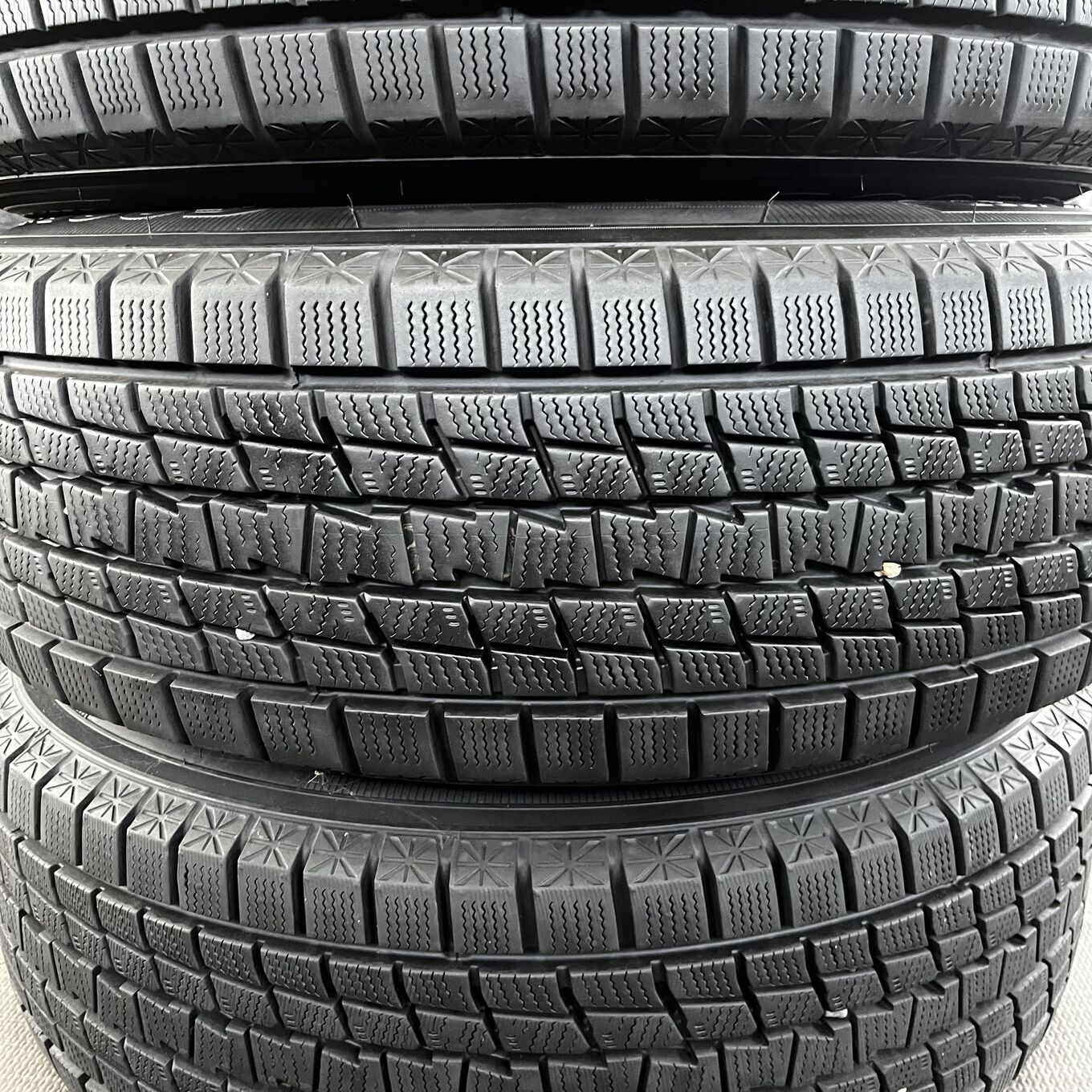 Goodyear ICE NAVI SUV 225/65 R17, фото 4