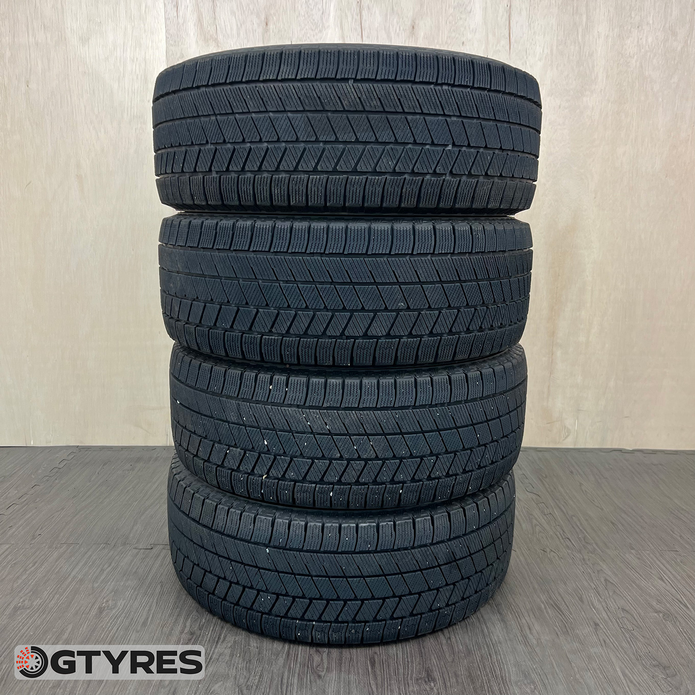 Bridgestone BLIZZAK VRX3 215/55 R16, фото 3