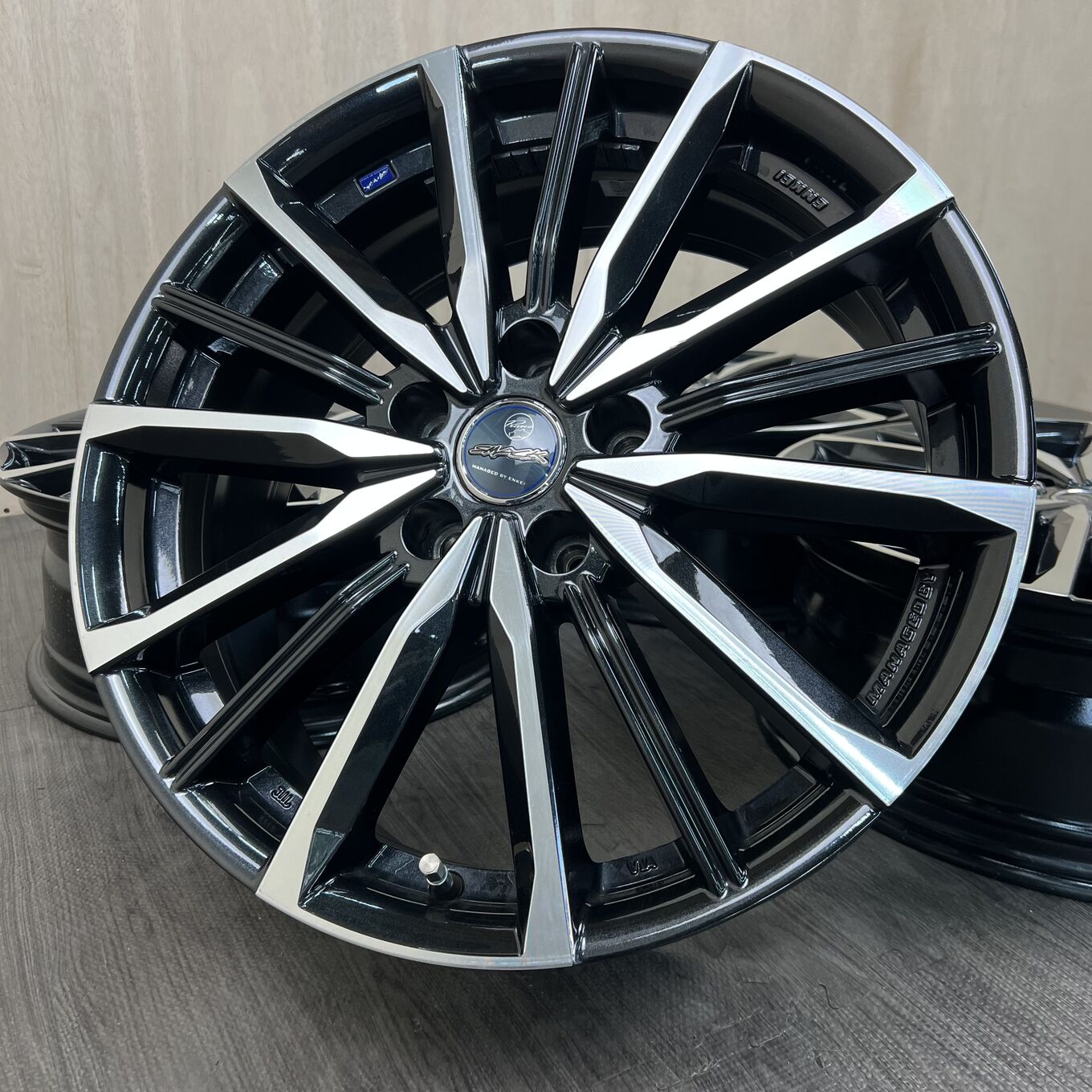 R18 7J ET38 5x114.3 SMACK VALKYRIE — 50 600 ¥/комплект