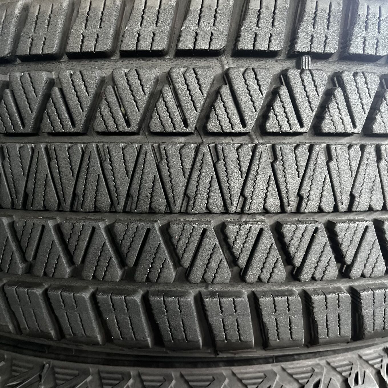 Bridgestone BLIZZAK DM-V3 225/65 R17, фото 2