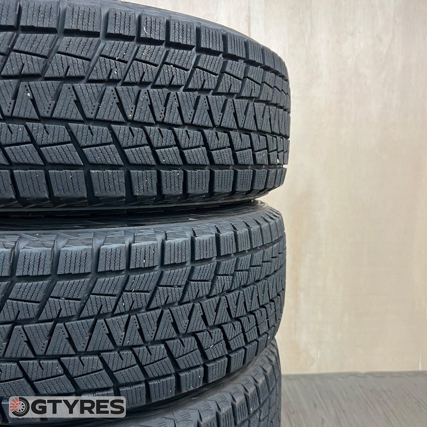 Bridgestone BLIZZAK DM-V1 215/65 R16, фото 4