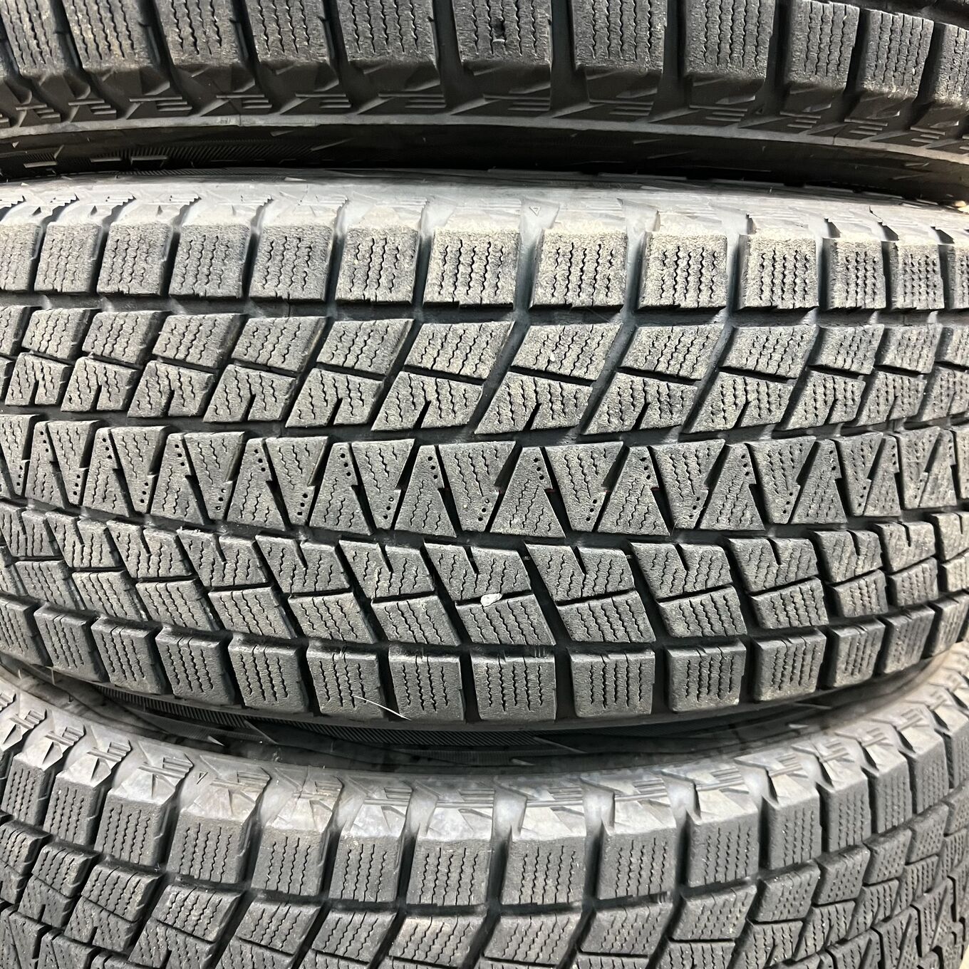 Bridgestone BLIZZAK DM-V1 215/65 R16, фото 4