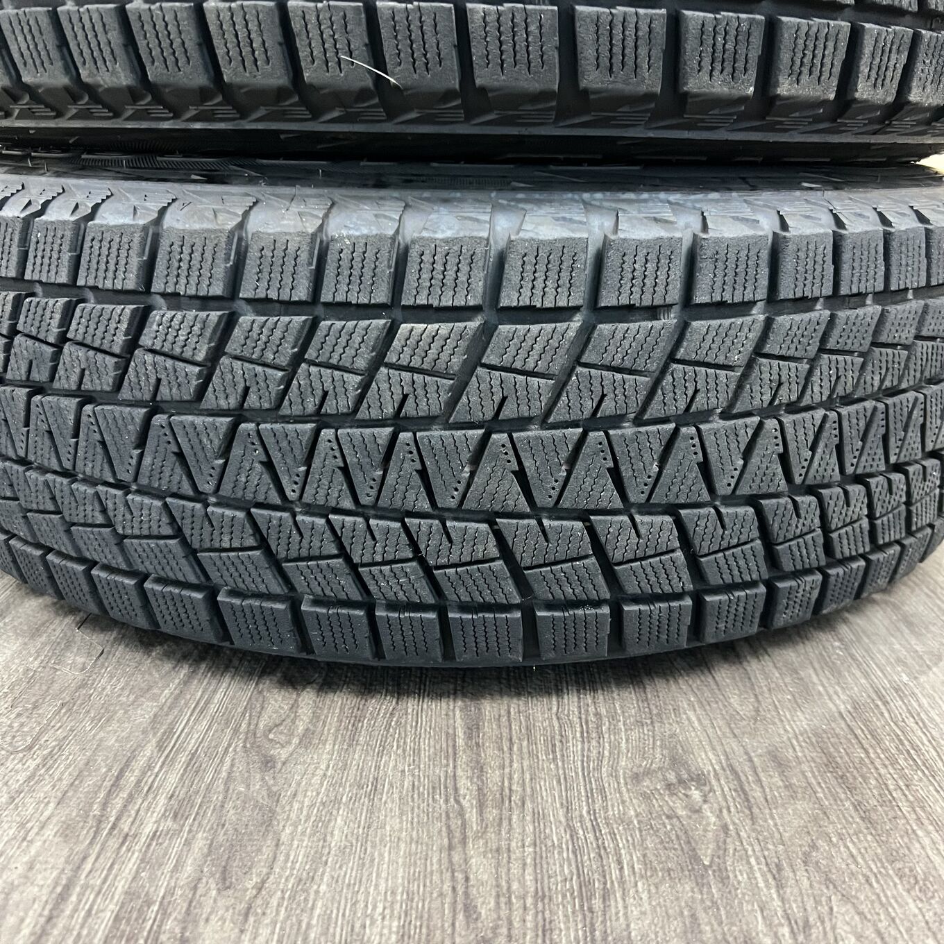 Bridgestone BLIZZAK DM-V1 215/65 R16, фото 5